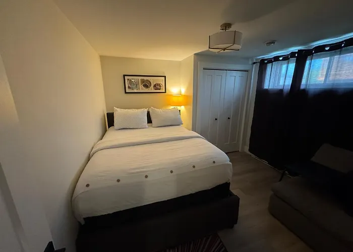 Cozy Apartment Close To Moncton Airport